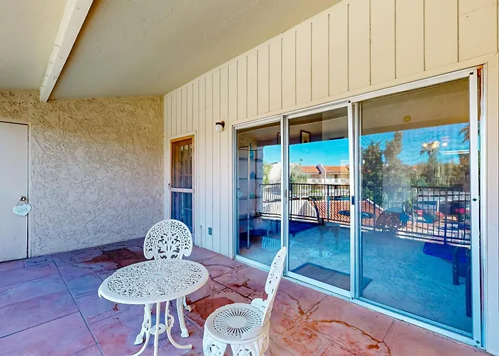 The Palm Searcher, Unit 344 Holiday home